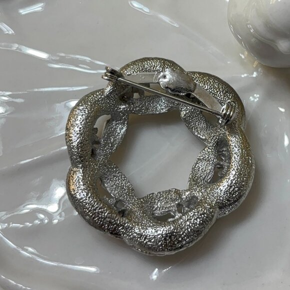 RHINESTONE SILVERPLATED BROOCH - Picture 5 of 5